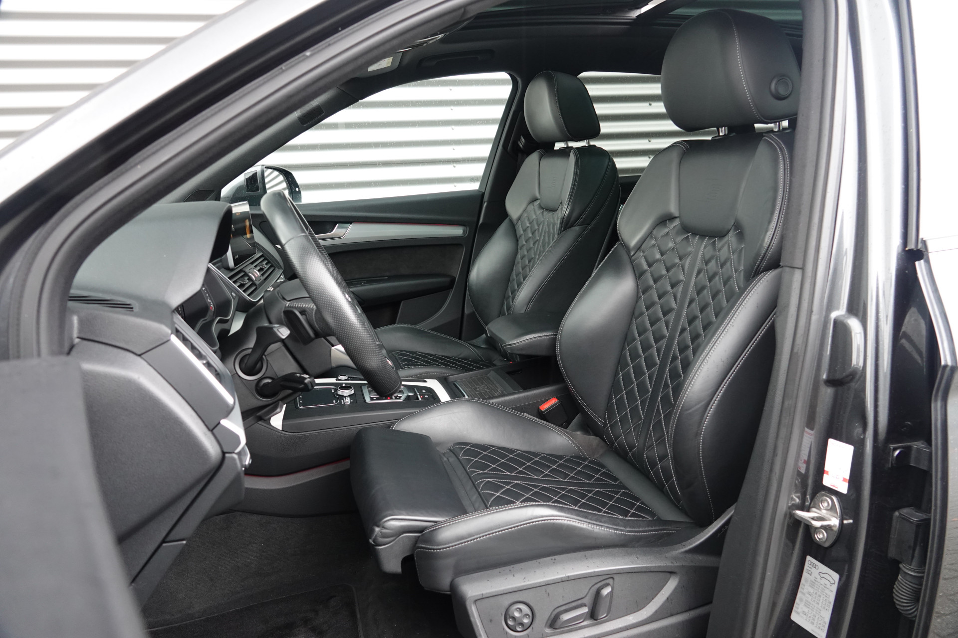 tweedehands Audi Q5 55 TFSI e quattro Competition | Pano | RS-Zetels | B&O | ACC | 360 | 22 Inch | Trekhaak |  – beschikbaar bij Van de Velde Auto’s