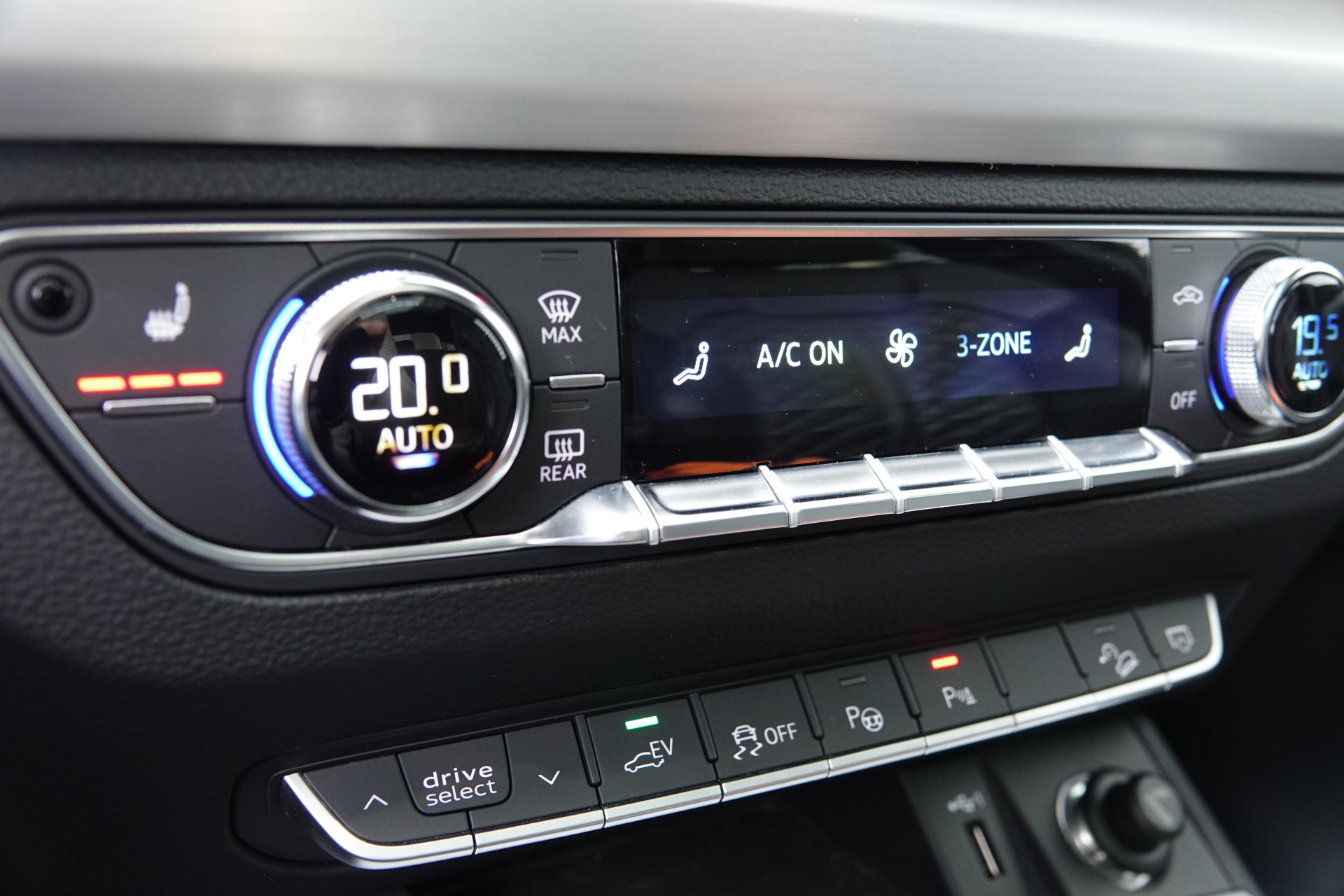 tweedehands Audi Q5 55 TFSI e quattro Competition | Pano | RS-Zetels | B&O | ACC | 360 | 22 Inch | Trekhaak |  – beschikbaar bij Van de Velde Auto’s