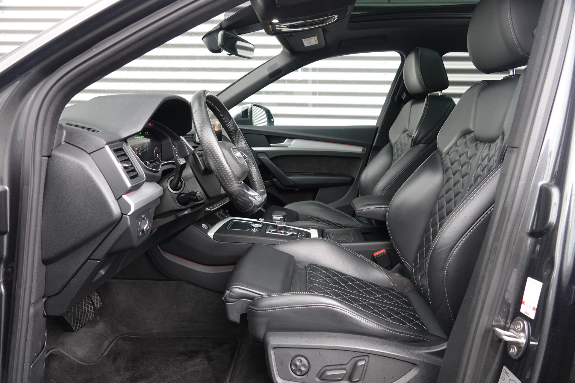 tweedehands Audi Q5 55 TFSI e quattro Competition | Pano | RS-Zetels | B&O | ACC | 360 | 22 Inch | Trekhaak |  – beschikbaar bij Van de Velde Auto’s