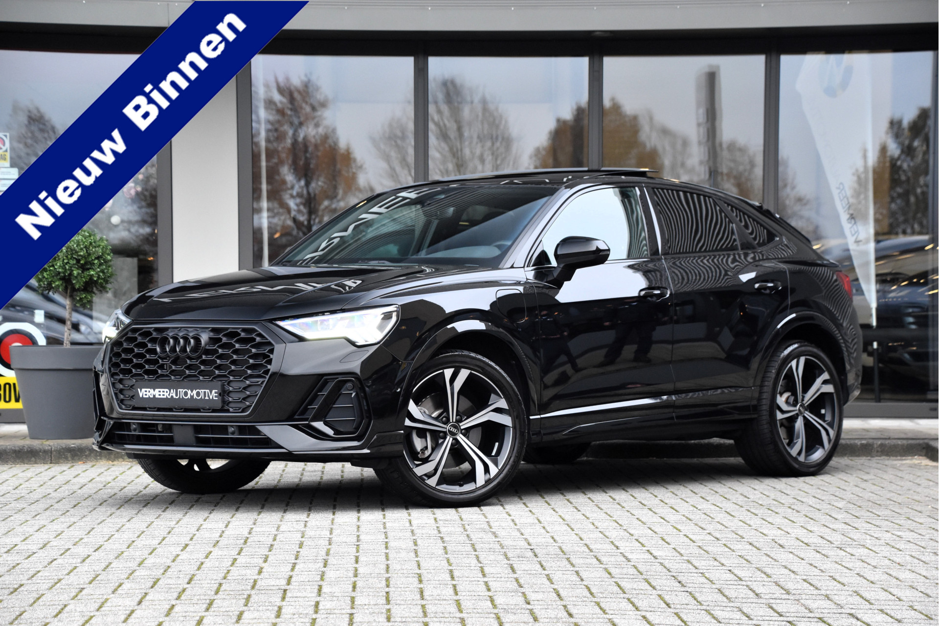tweedehands Audi Q3 Sportback 45 TFSI e S edition | Panoramadak | Leder | Adapitve Cruise | Nieuwstaat ! |  – beschikbaar bij Van de Velde Auto’s