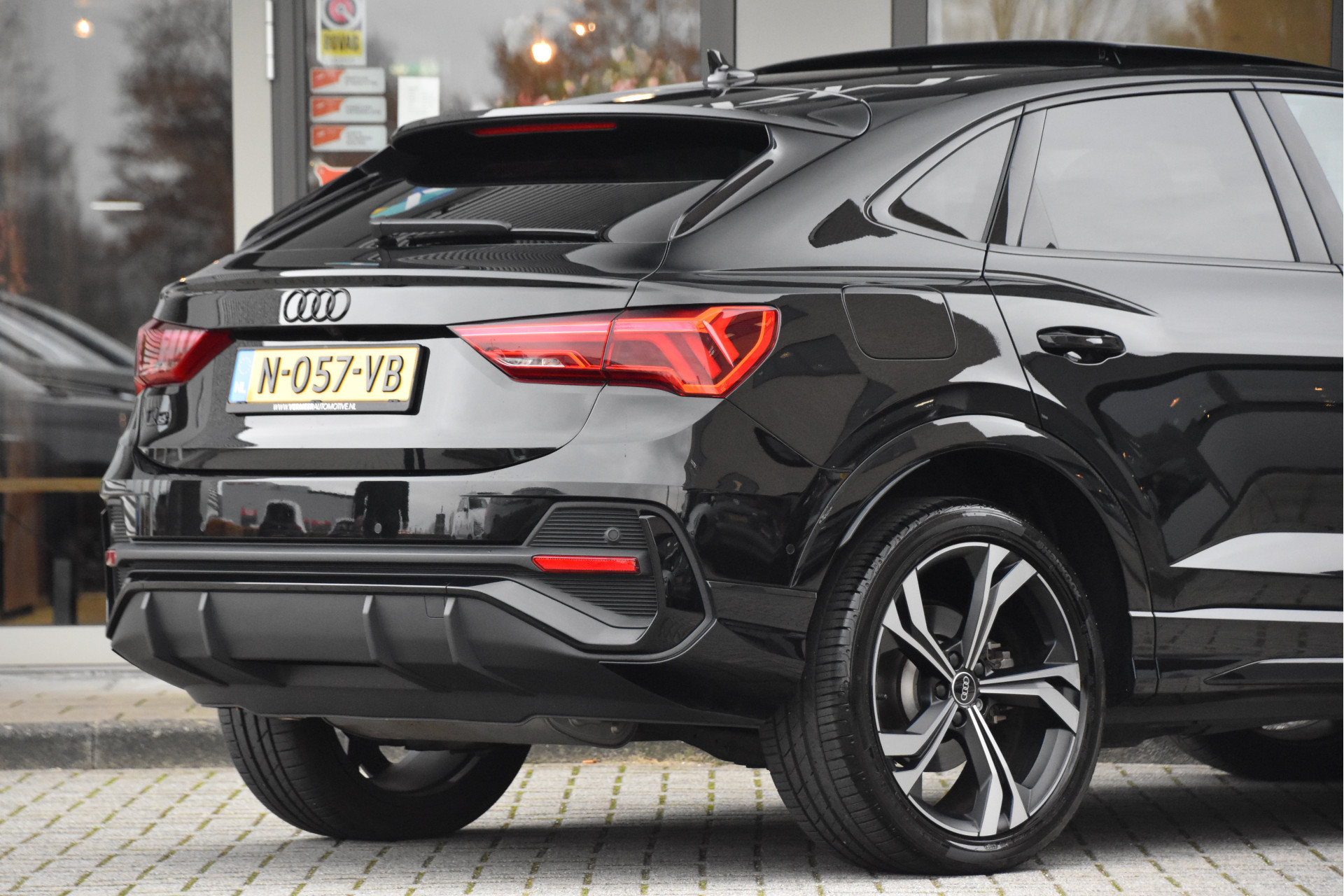 tweedehands Audi Q3 Sportback 45 TFSI e S edition | Panoramadak | Leder | Adapitve Cruise | Nieuwstaat ! |  – beschikbaar bij Van de Velde Auto’s